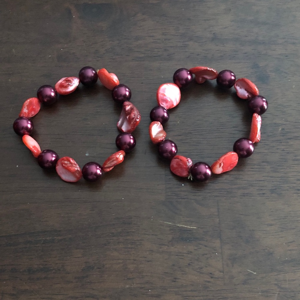 🛍️ Reds Stone and Bead Bracelet Set